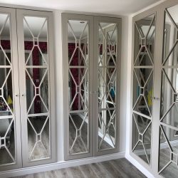 Nigel-Ward-1-250x250 Nigel-Ward-1-250x250